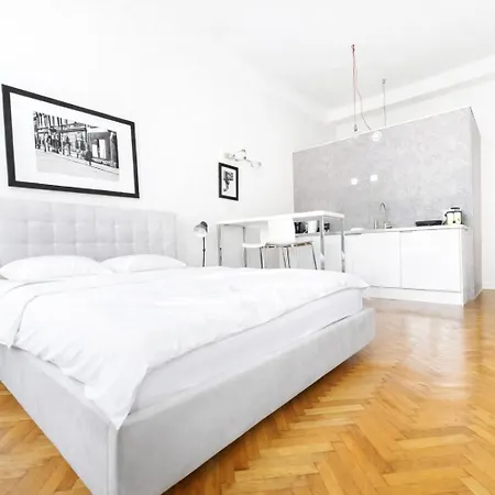 Straszewskiego 24 Boutique