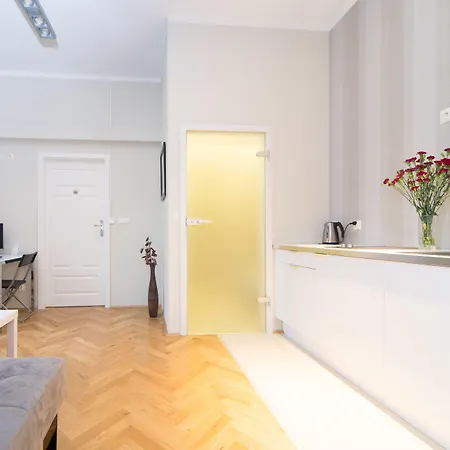 Straszewskiego 24 Boutique Aparthotel 4*